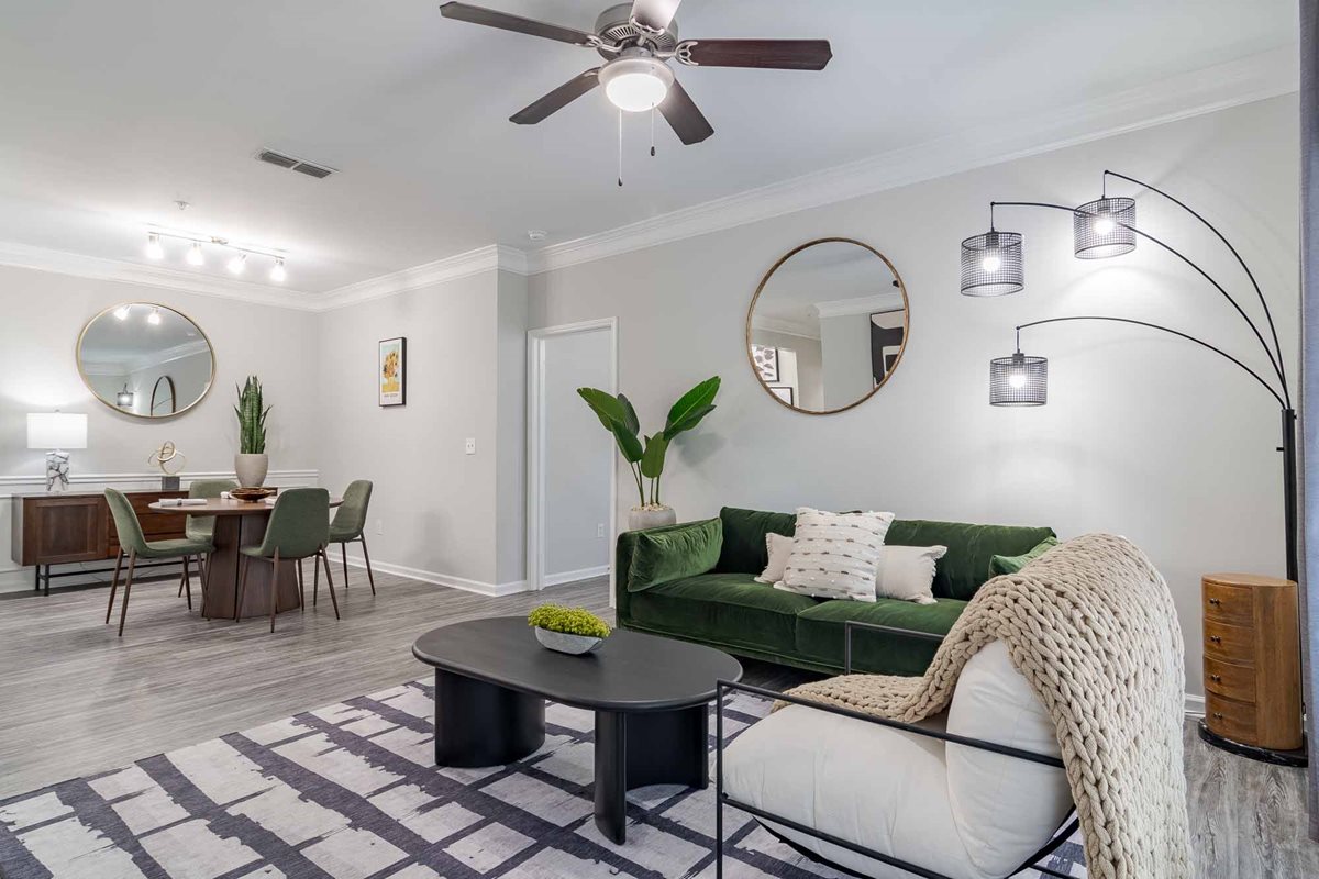 The Quinn Sugarloaf Apartments